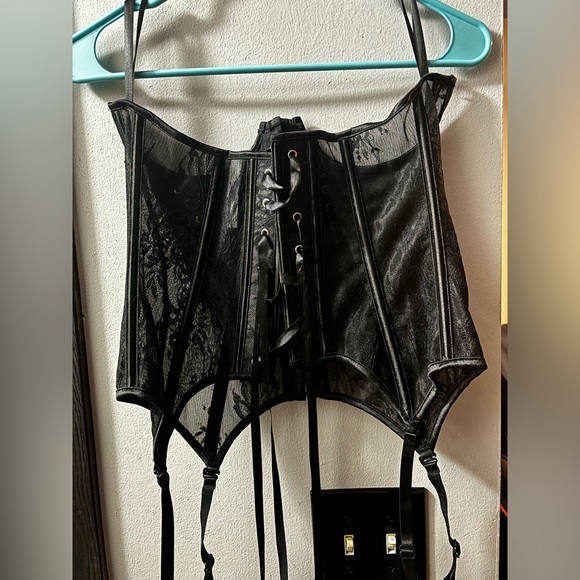Adore Me Alice Corset (Boobless) | L | Black Lace Lingerie - Picture 4 of 8